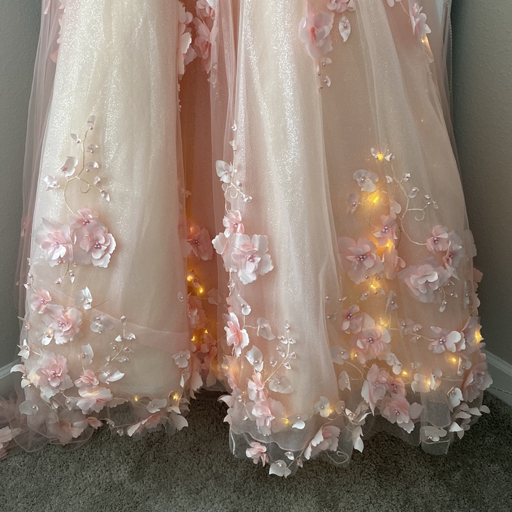 Formal gown/dress - Picture 11 of 16
